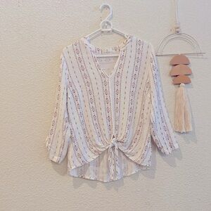 Bėcool tie front 3/4 sleeve blouse, medium